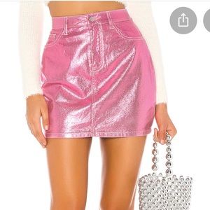 🕺superdown Cindy Mini Skirt in Pink Metallic🕺            SIZE LARGE-NWOT